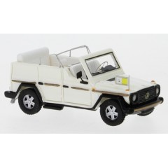 BOS 87676 Mercedes 230 G Papamobil metallic-weiss 1980