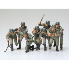 Tamiya 35030 Fig.-Set Dt. Angriffstrupp (8) 1:35