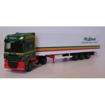 AWM 74019 DAF XF 105 SSC Ole Larsen Transport met koeloplegger"
