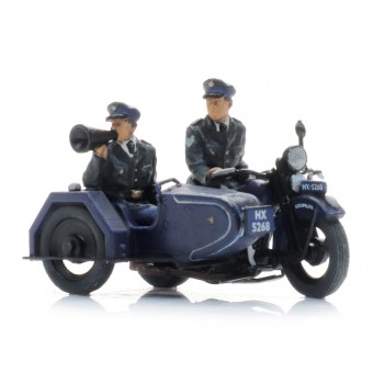 Artitec 387.580 Rijkspolitie motor met zijspan inclusief 2 figuren Artitec 387.580 Rijkspolitie motor met zijspan inclusief 2 figuren