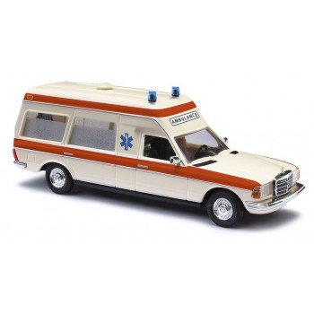 Busch 522001 Mercedes Benz VF123 Miesen Ambulance Holland HO 1:87