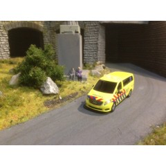 Busch 511503 Mercedes Benz Vito Ambulance dienst "Holland Midden" *** Exclusief Model ***