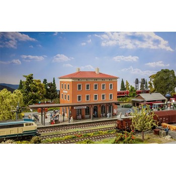 Faller 110135 Beiers Station Weisenbach H0 Faller 110135 Beiers Station Weisenbach H0