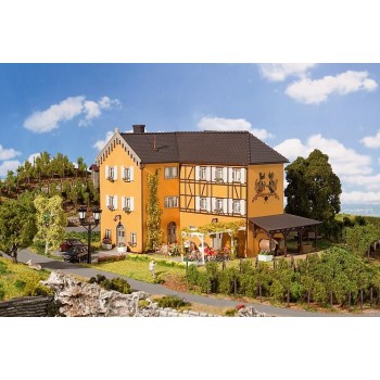 Faller 130908 Wijnboerderij met klein cafe Faller 130908 Wijnboerderij met klein cafe