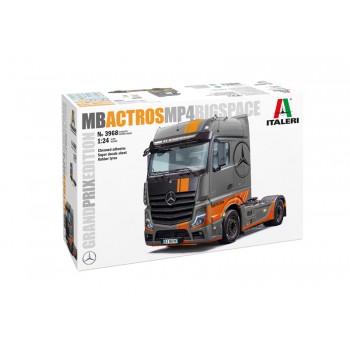 Italeri 3968 MB Actros MP4 Big Space - Grand Prix Edition 1:24