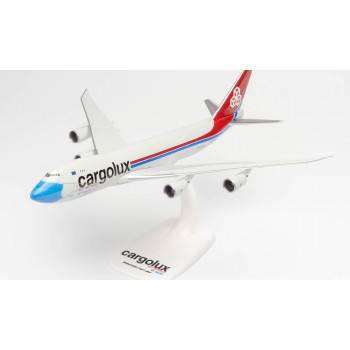 Herpa 613118 Boeing 747-8F Cargolux Not without my mask (L)