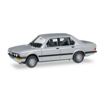 Herpa 038652 BMW 528 i (E28), zilver (1:87)
